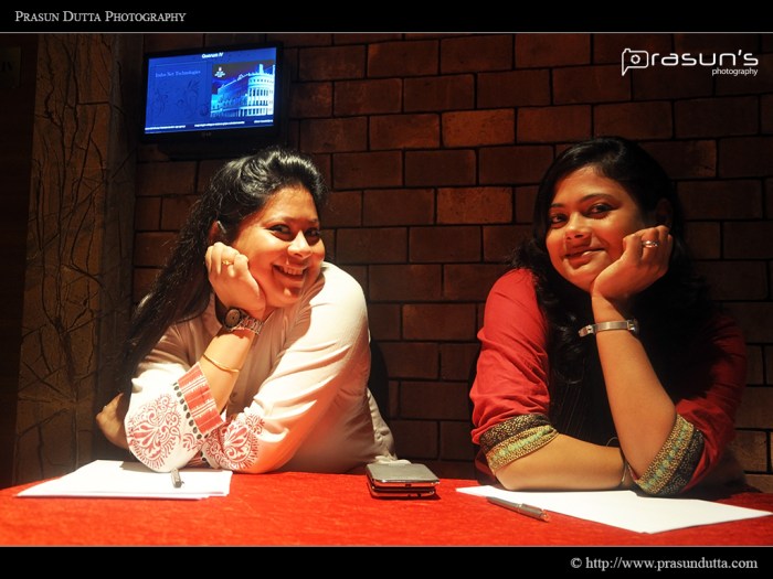 Same Pose Ishani & Ankita Same Pose Ishani & Ankita